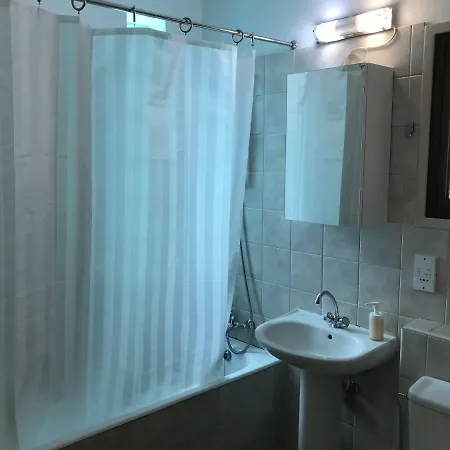 Nicosia 2 Bed Lejlighed *