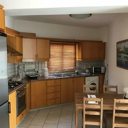 Nicosia 2 Bed Lejlighed Laxia