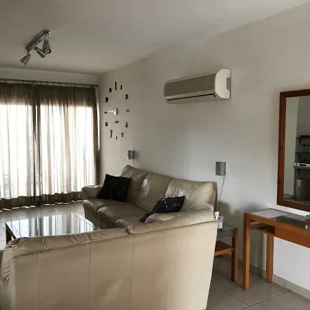Appartement Nicosia 2 Bed *